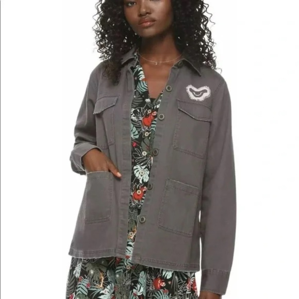|•DISNEY•| Her Universe The Lion🦁  King👑 Distressed Military/Cargo Jacket/Coat - Picture 2 of 16